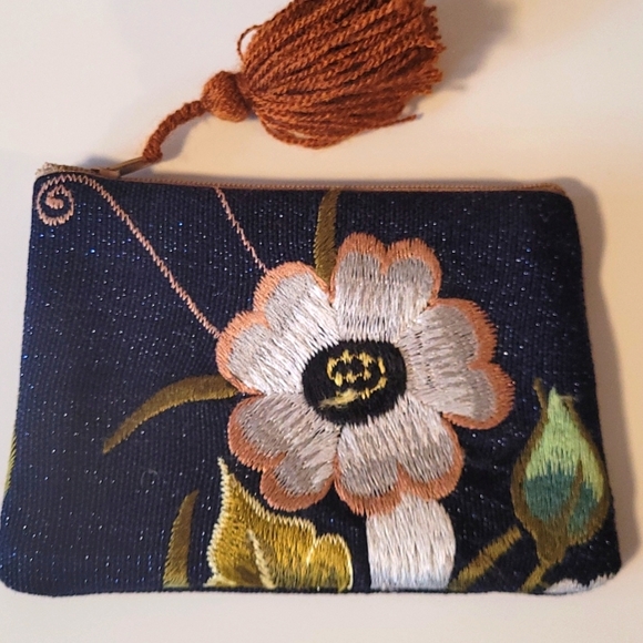 Handmade Cotton Purse - Picture 1 of 7